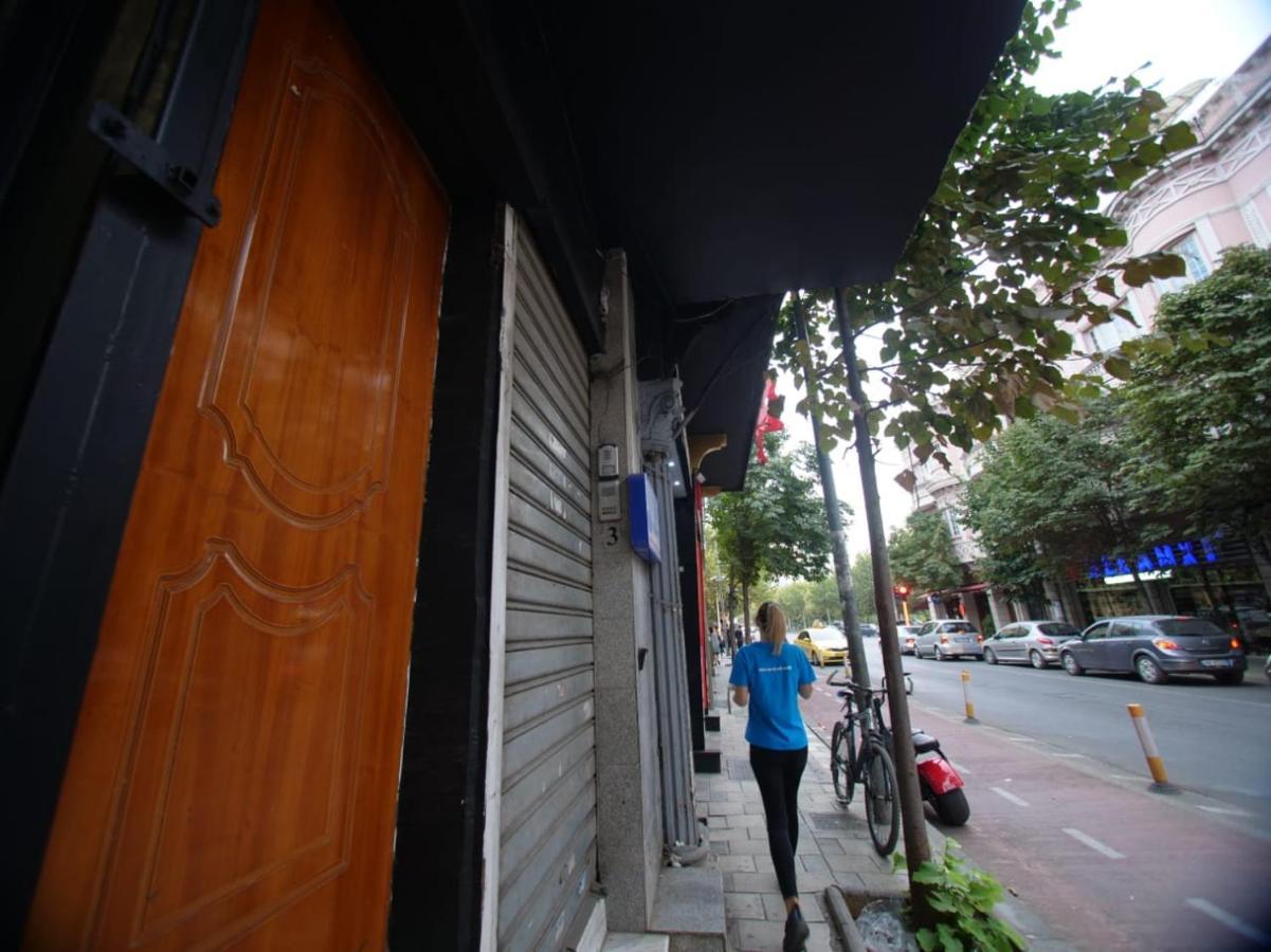 Ferienwohnung Hidden Gem In The Center Of Tirana Exterior foto